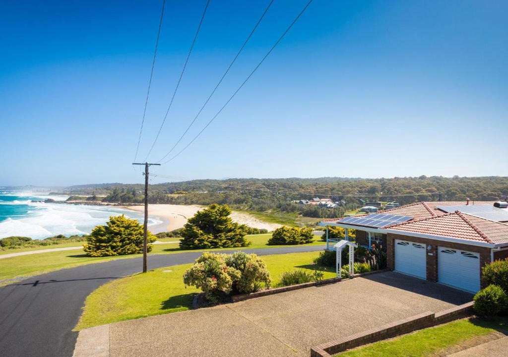 Dalmeny House | 120 Ocean Parade Dalmeny