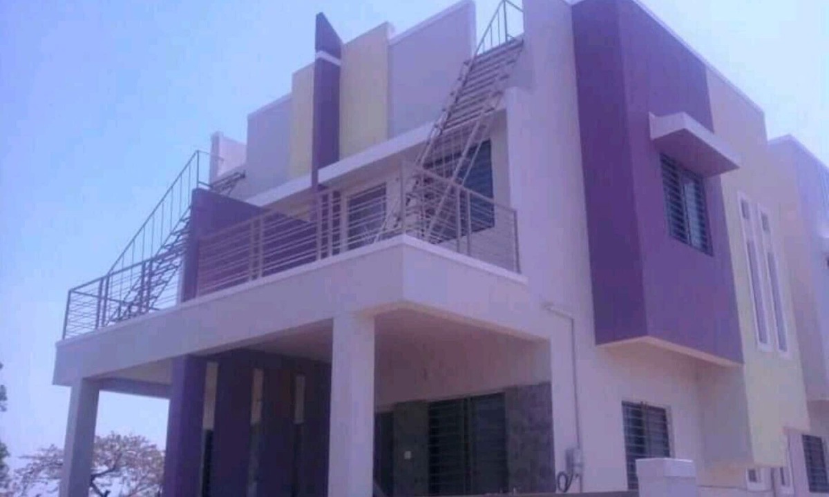 Nashik House | 2BHK AC Row House Bungalow in good environment