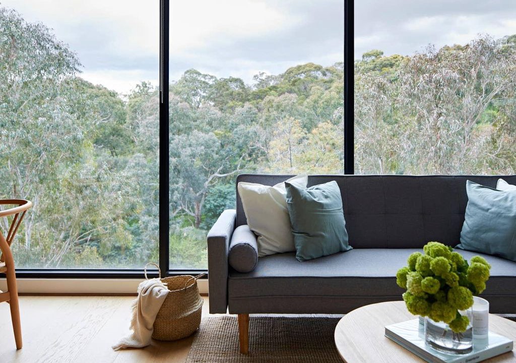 Abbotsford Apartment | 2BR Apt With Yarra River Views & Parking
