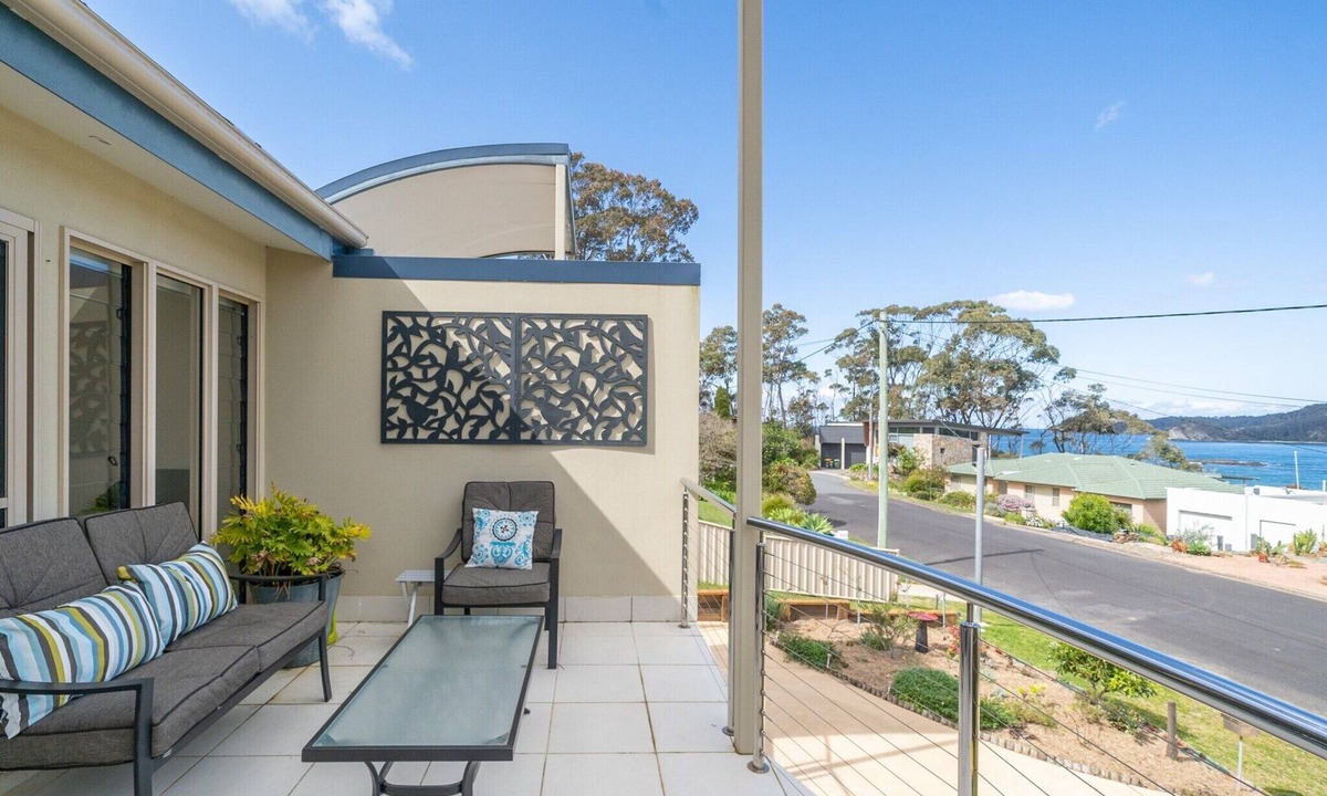 Denhams Beach Apartment | 3-Bed with Beach Views and Entertainment Area
