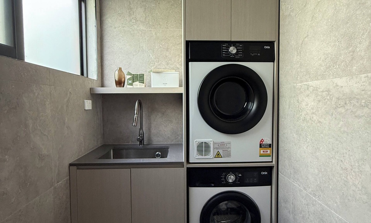 Dundas Villa | 3-Bedroom Guest Flat with full kitchen and bathroom 60sqm
