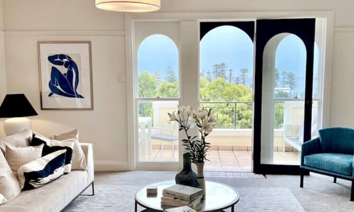 Manly House | 3-bedroom ocean-view home, walk to beach