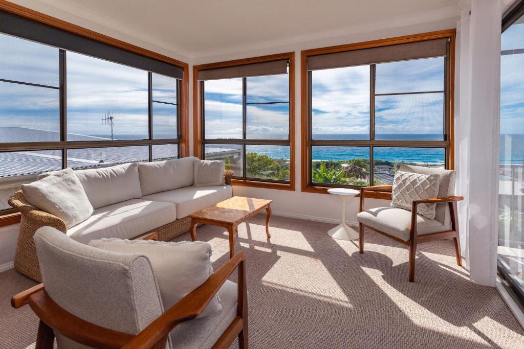 Forster House | 30 Becker