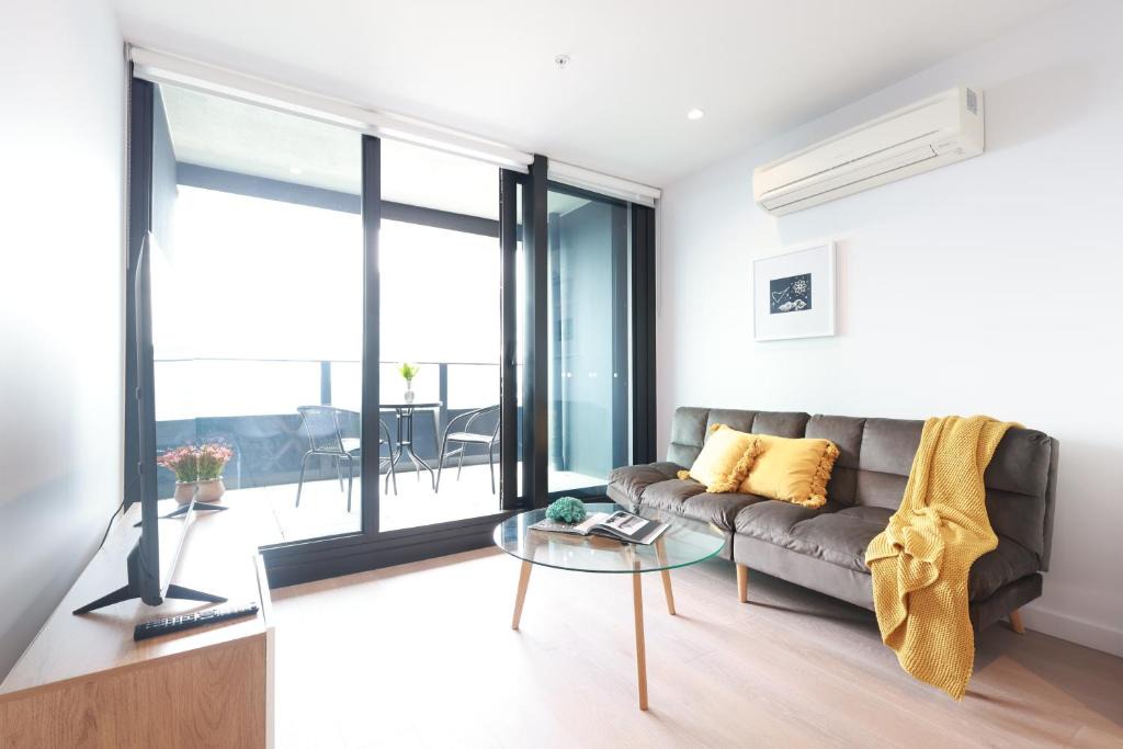 Docklands Apartment | 44D Stunning Ocean view 3Bedroom Abnb Apartment with Free parking