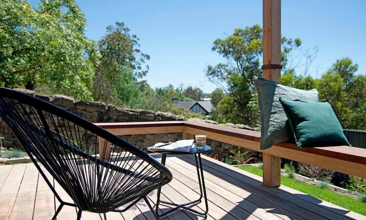 Castlemaine House | ‘52Views’ a private retreat with panoramic views