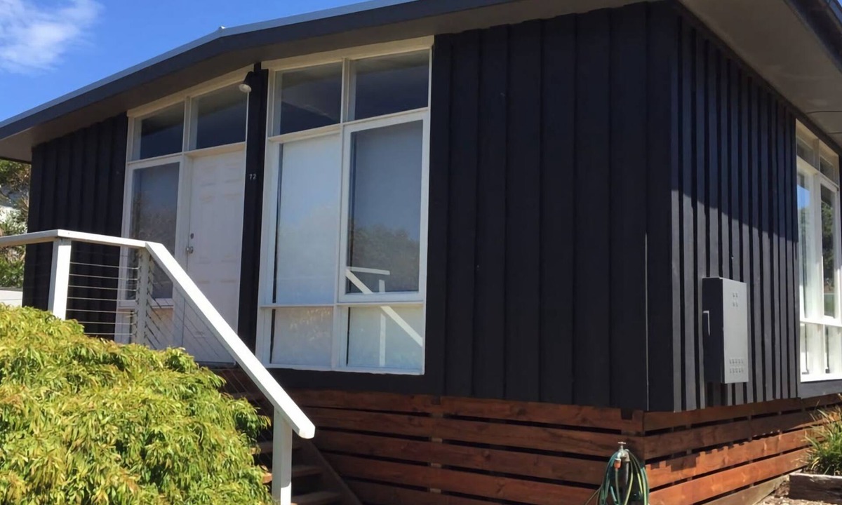Sandy Point House | 72 The Boulevard Stay 3 Pay 2 Winter Special