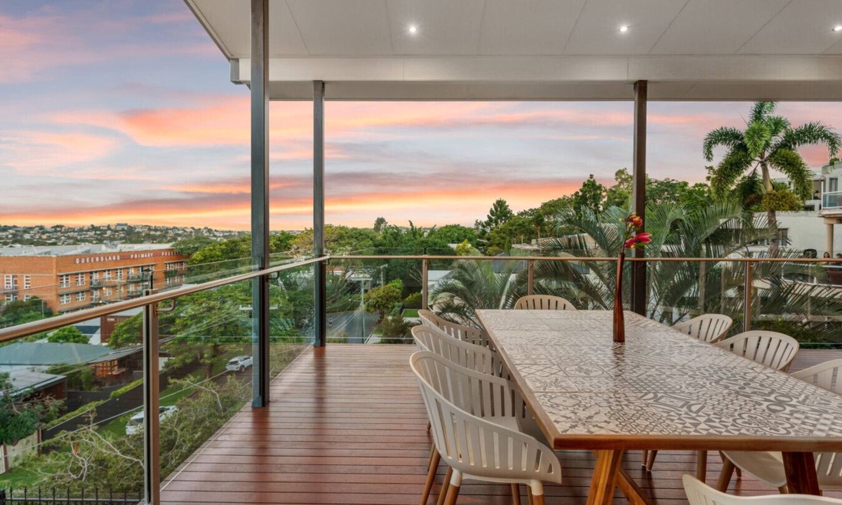 Teneriffe House | A/C Throughout Home in Brisbane’s Trendiest Suburb