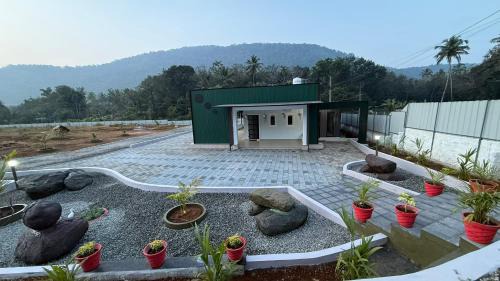 Irinjalakuda Other | A chic cabin in the woods
