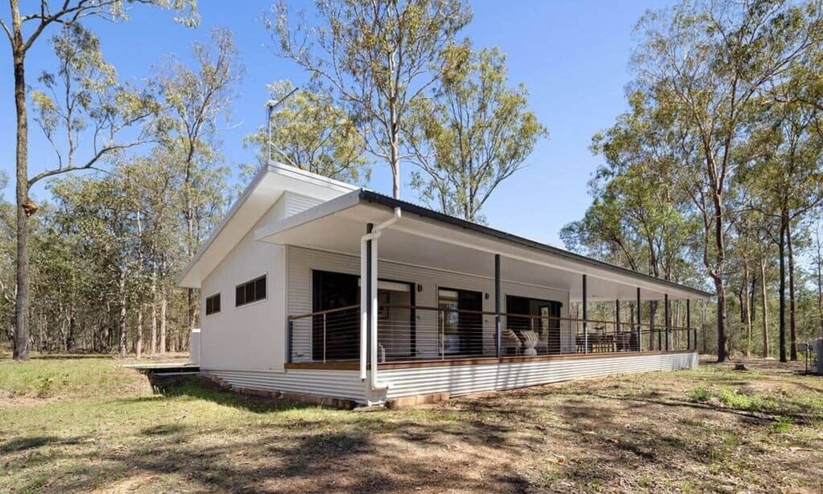 Coominya House | A Private Weekend Escape on 40 Acres