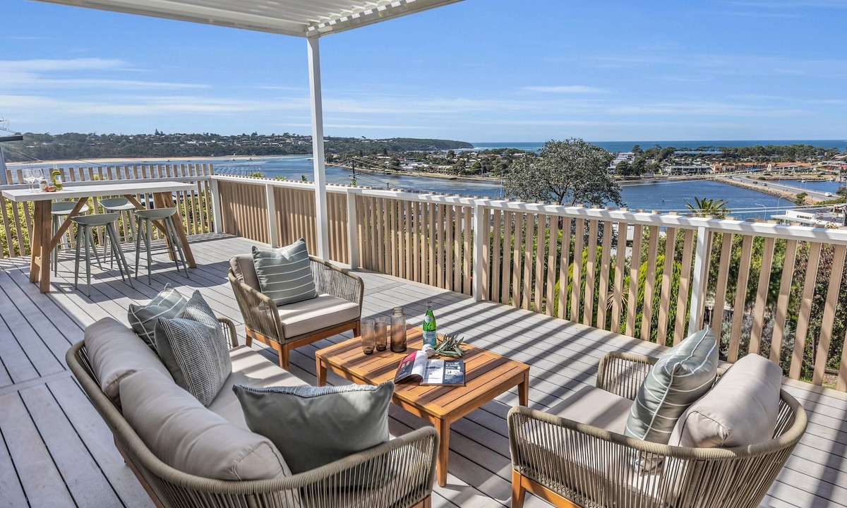 Merimbula Cabin | A Short Time - 3 Bedroom House