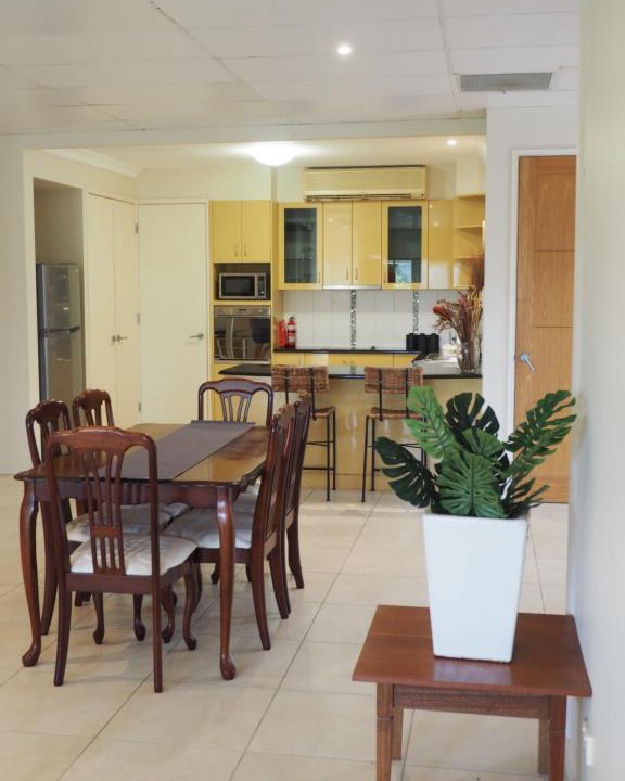 Mount Ommaney Bed & Breakfast | Accommodation on Westlake Mount Ommaney