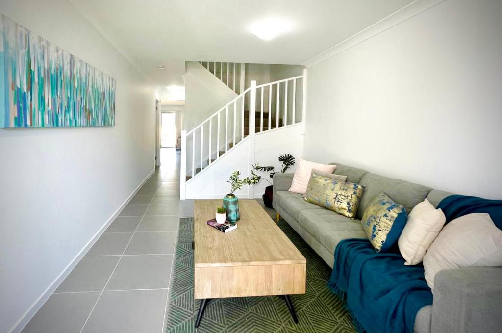 Edmondson Park House | Adorable Modern 4 Br House WiFi & Parking