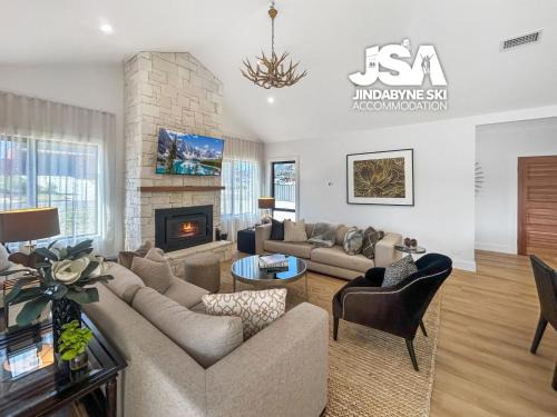 Jindabyne House | Allenvale