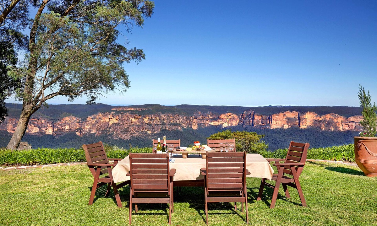 Blackheath House | Allview Escape - The Very Best Views in the Entire Blue Mountains - WOW FACTOR !