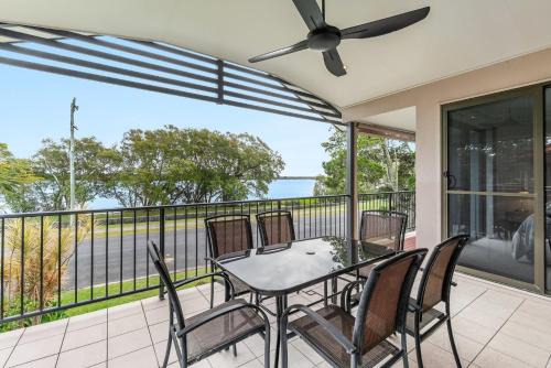 Iluka House | Amarco Spacious Riverfront with Sunset Views