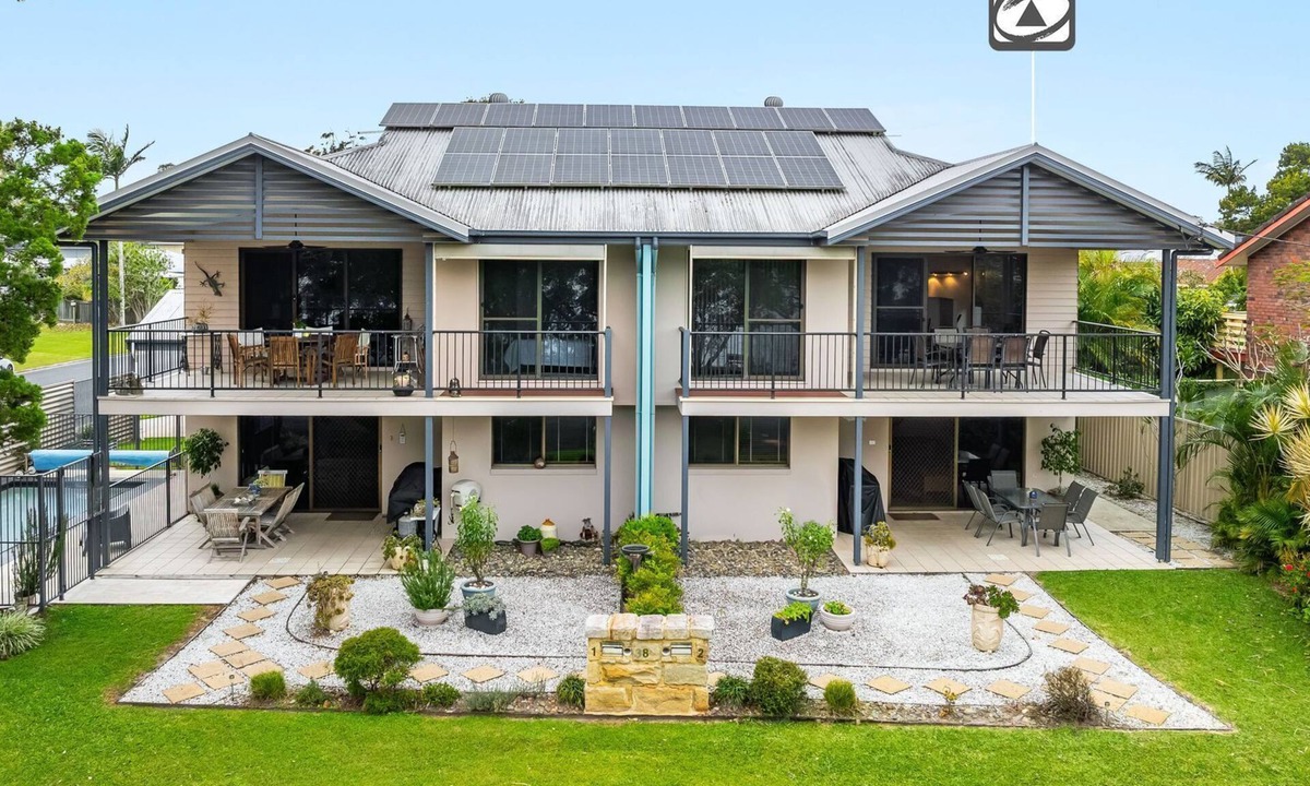 Iluka House | Amarco - Waterfront Sunsets in Iluka