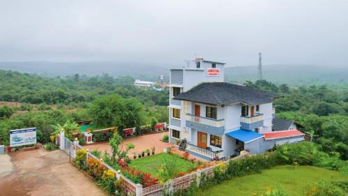 Amboli Hotel | Amboli Hill Resort