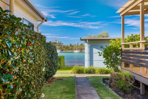 Huskisson Villa | Anglesea Family Bungalow by Book Jervis Bay