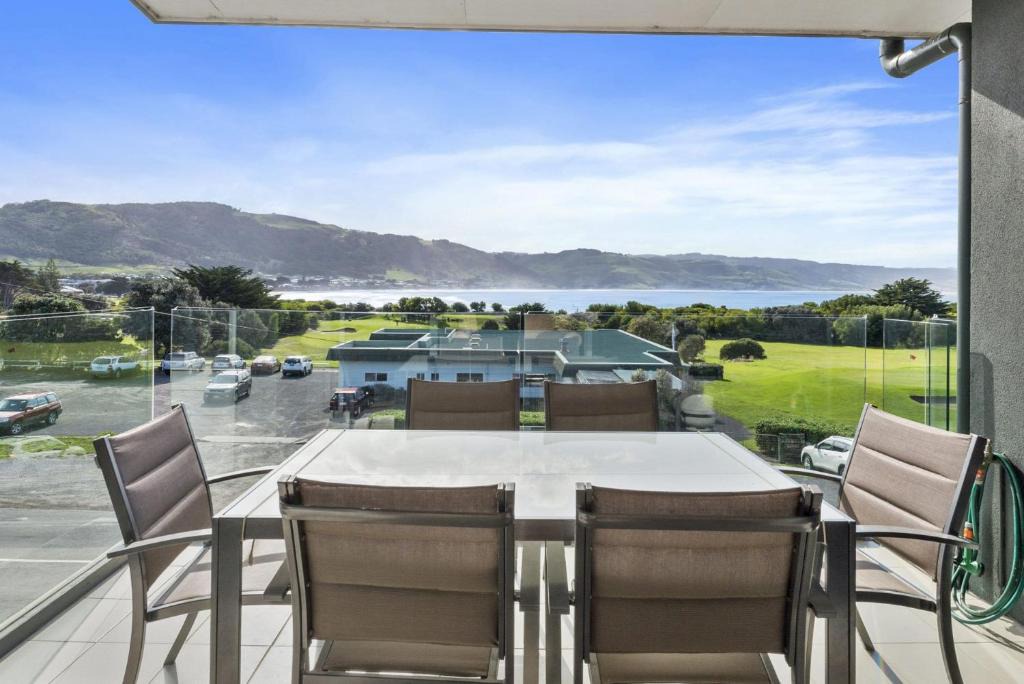 Apollo Bay Apartment | Apollo Blue 11