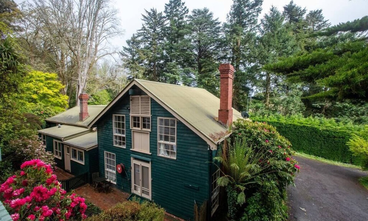 Mount Macedon House | Ard Choille Cottages
