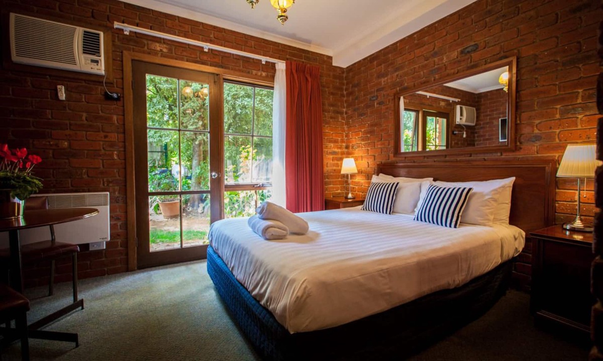 Beechworth Hotel | Armour Motor Inn
