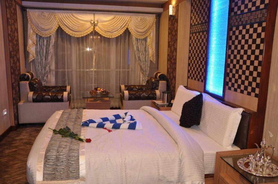 Ooty Hotel | Astoria Residency
