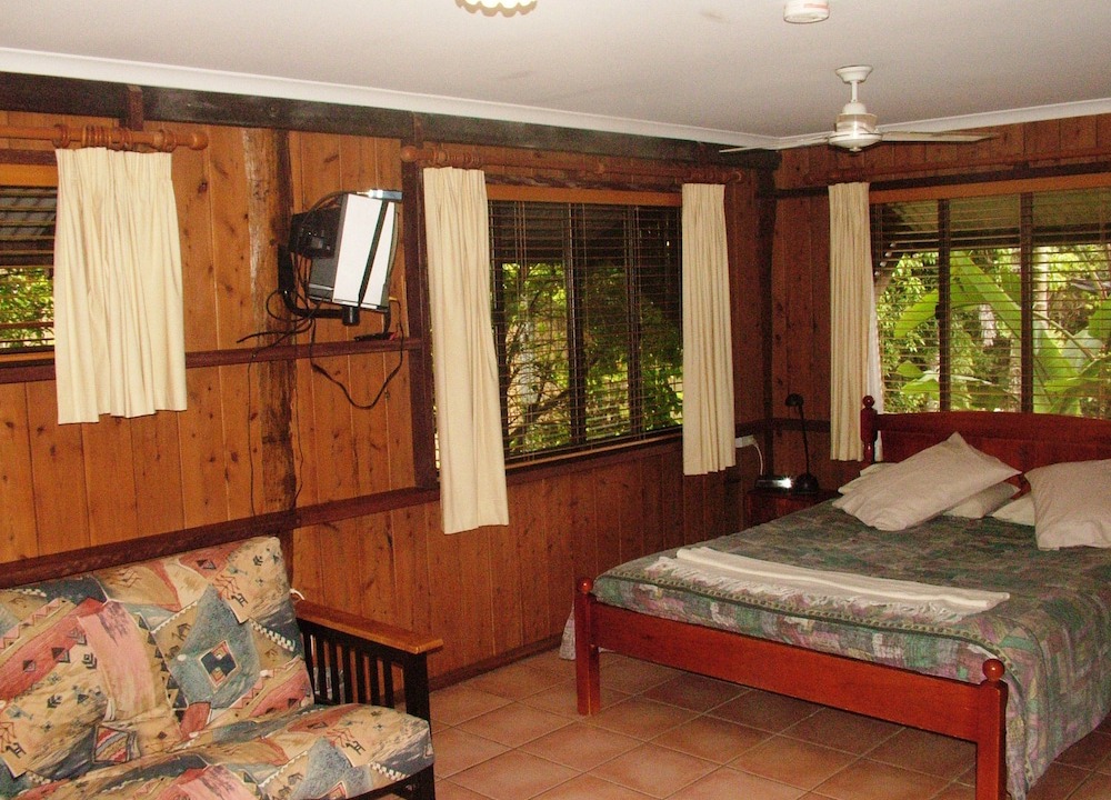 Atherton Hotel | Atherton Blue Gum B&B