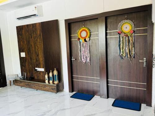 Noida House | Bandidos Resort