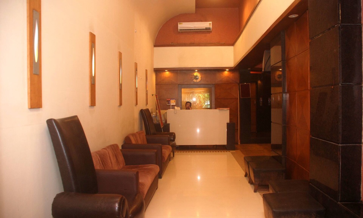 Dadar Hotel | Bandra Residency