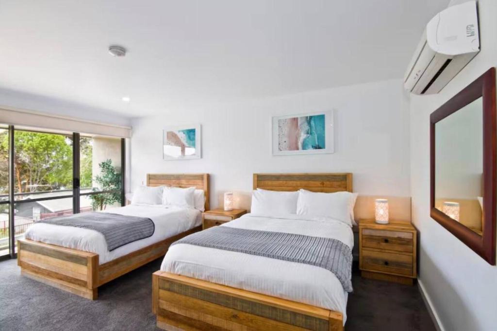 Lorne Apartment | Bay View Ocean Breeze