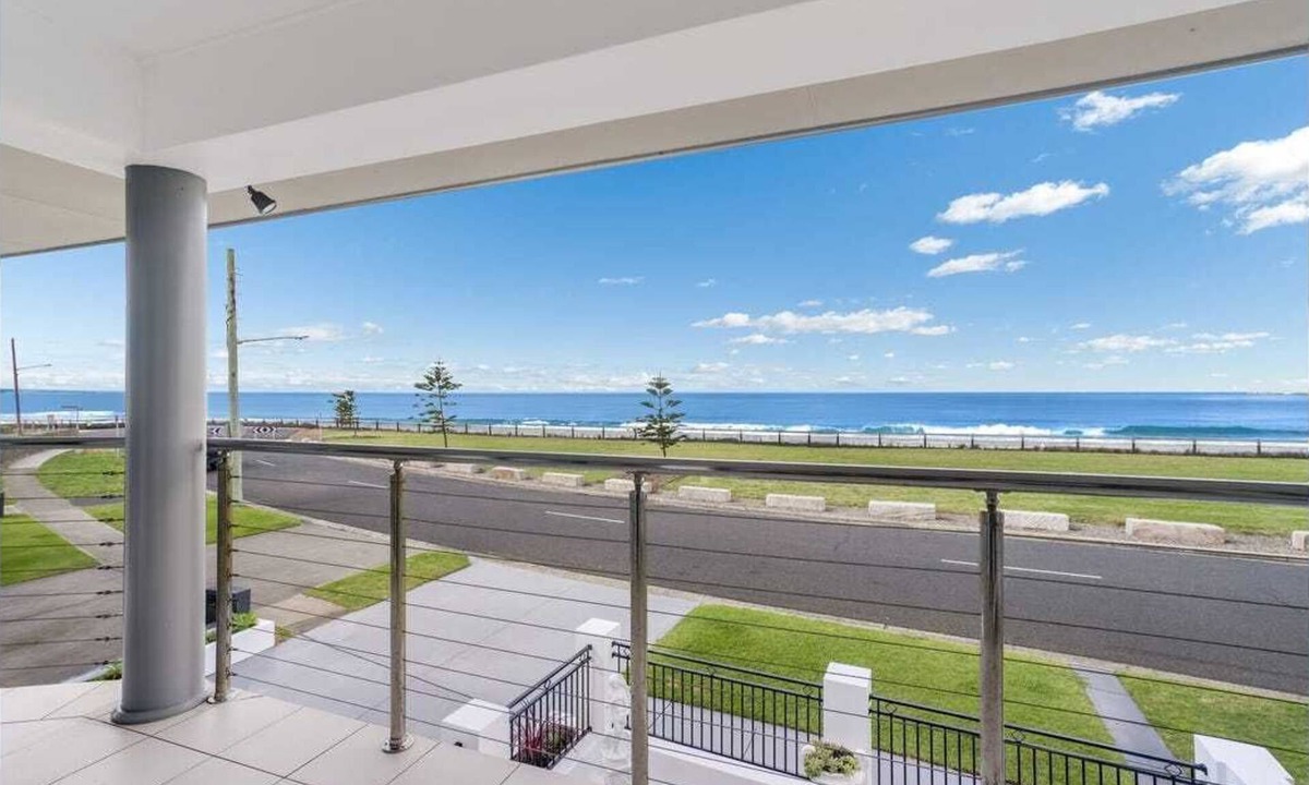 Stockton House | Beach Front Experience with Point Blank Ocean Views
