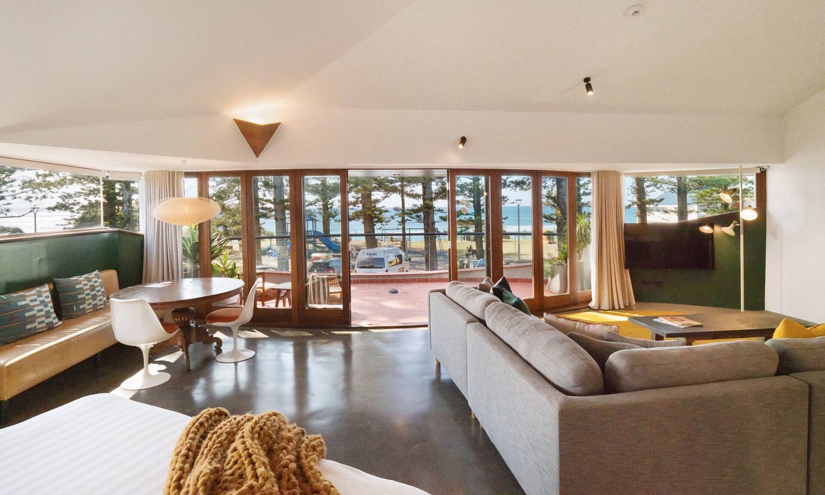 Byron Bay Hotel | Beach Hotel Resort
