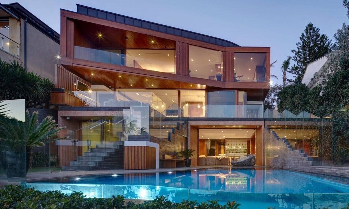Sydney House | BEACHED AT BILGOLA - By Betina King