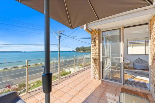 Batehaven Apartment | Beachfront at Batehaven
