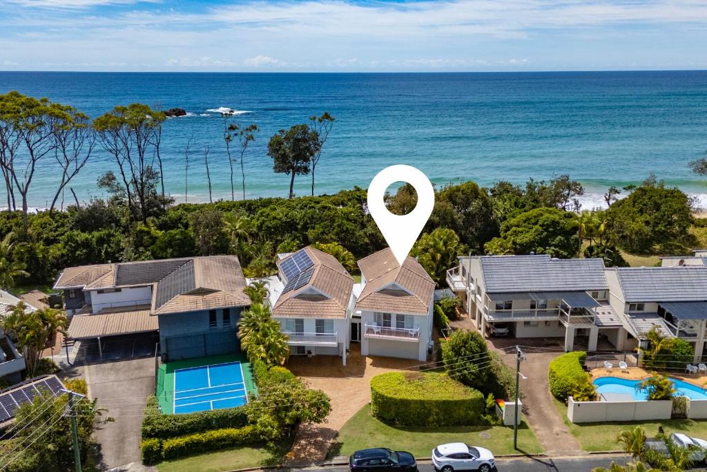 Korora House | Beachfront Retreat - Ducted Air - Free Wifi