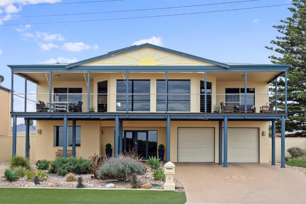 Christies Beach Apartment | Beachside Escape on The Esplanade