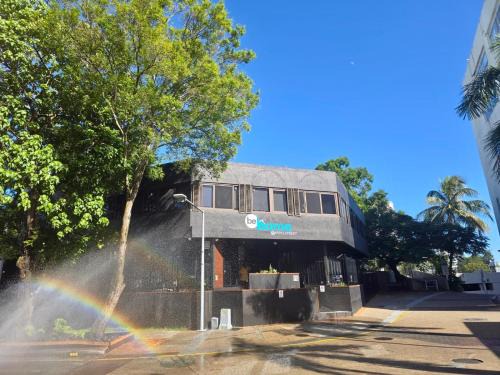 Surfers Paradise Hostel | BeHome