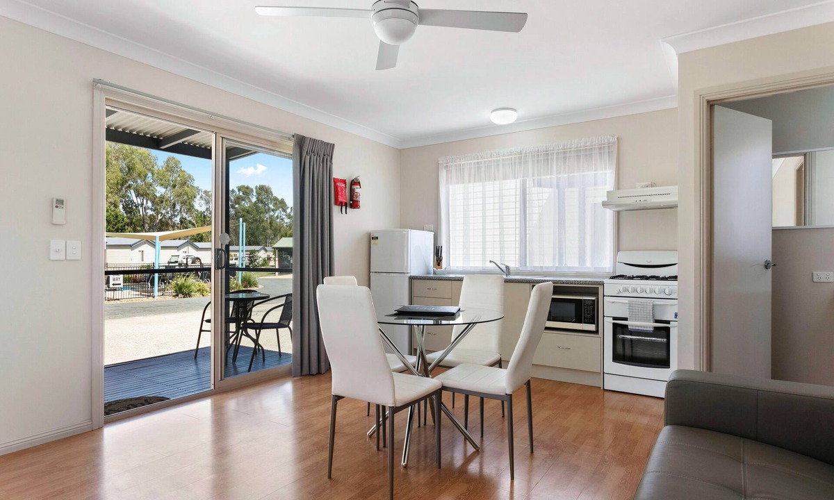 Moama Cabin | BIG4 Moama Holiday Park
