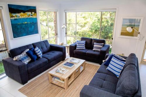 Surf Beach House | Blissful Stay Moments From the Beach