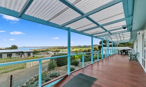 American River House | Blue Lagoon
