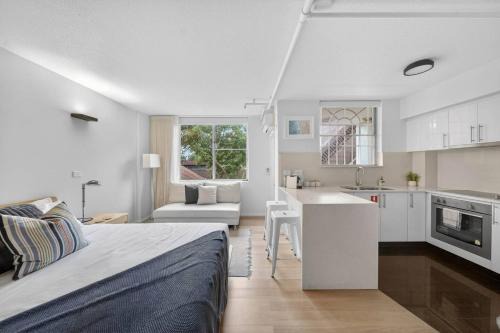 Bondi Apartment | Bondi Hideaway - Rooftop Pool near Beach & Cafés