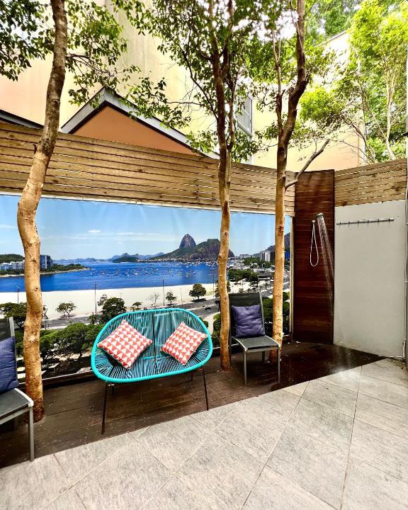 Bellevue Hill Apartment | Bondi Stylish Bedroom Close to the Beach