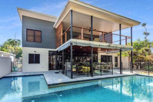 Bramston Beach House | Bramston on the Beach - A Private Poolside Oasis