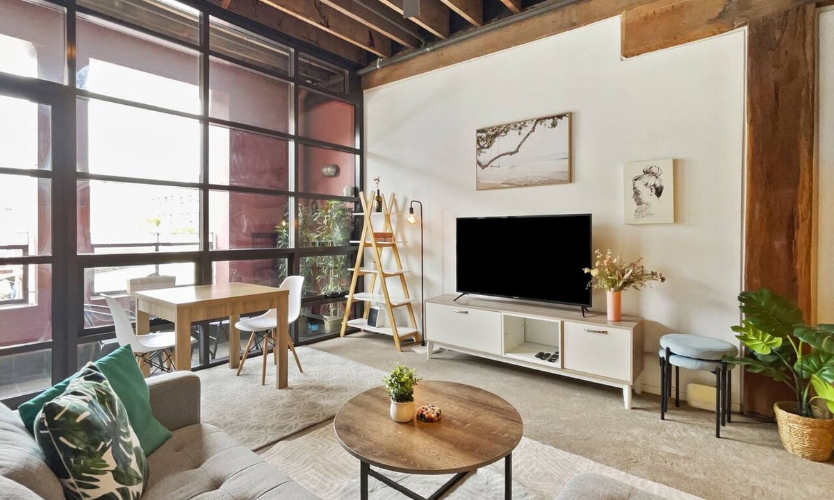 Chippendale Apartment | Brick & Beam New York Style Loft in Chippendale