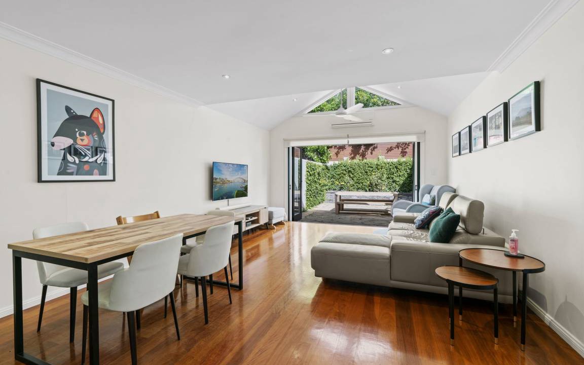 Balmain House | Bright modern home in great location close to City