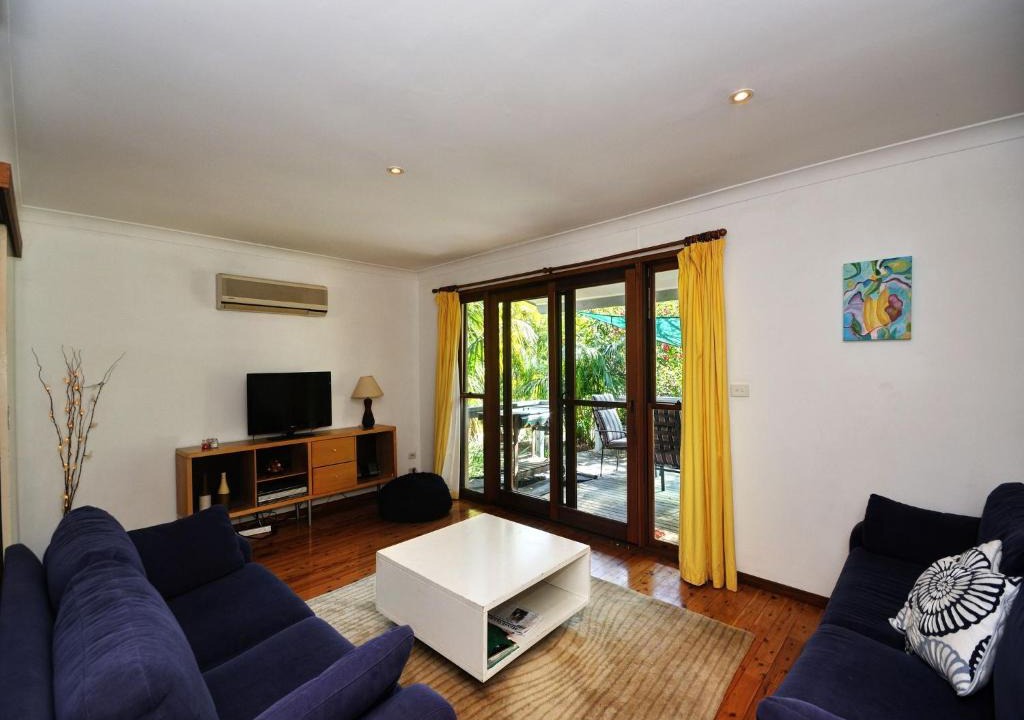 Tea Gardens House | Brilliant Location