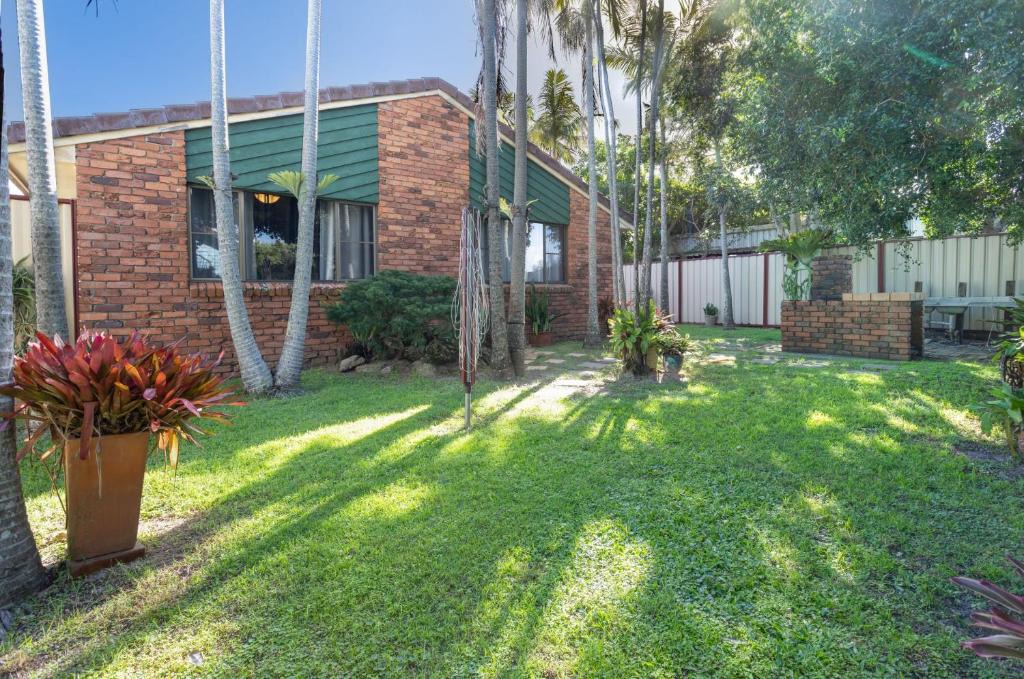 Iluka House | Bromeliads