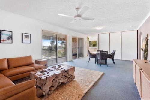Burleigh Heads Apartment | Burleigh beauty - walk to beach