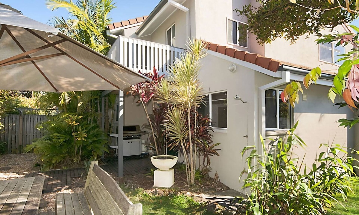 Byron Bay House | Byron Bay Accom - Waitui 1- 3 Somerset Street - Pet Friendly