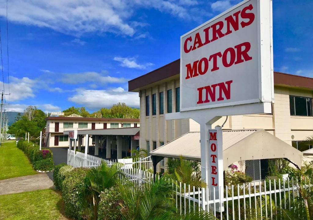 Cairns North Hotel | Cairns Motor Inn